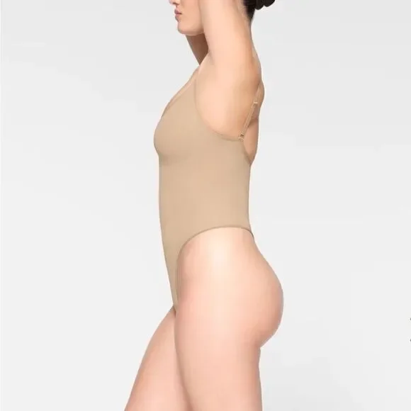 SKIMS Seamless Sculpt Shaping Seamless Thong Bodysuit In Clay Nude 4XL